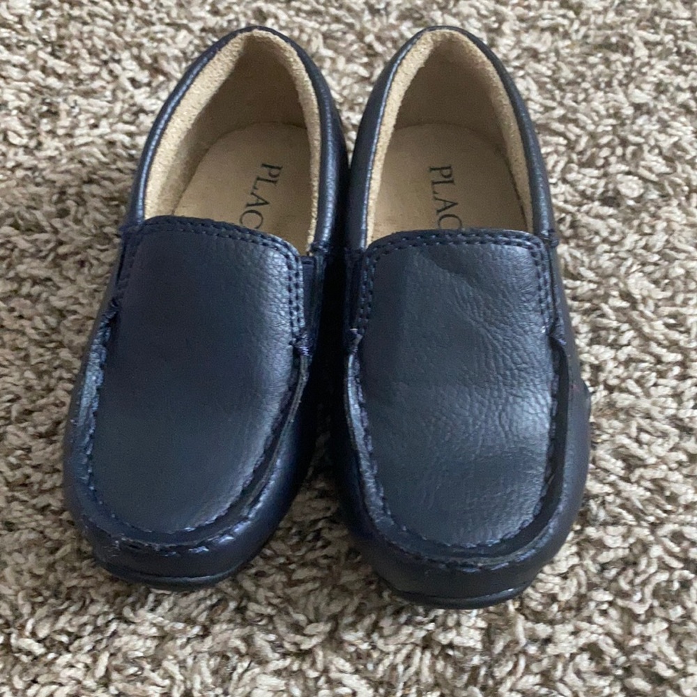 Boy’s navy blue Place dress shoes in size 7